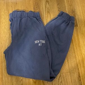 Brandy Melville Rosa Sweatpants